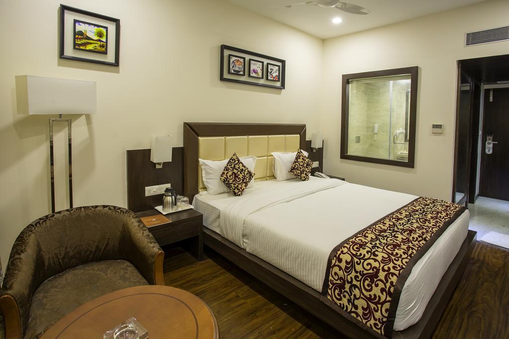 Ravi Residency Otel Morbi Oda fotoğraf