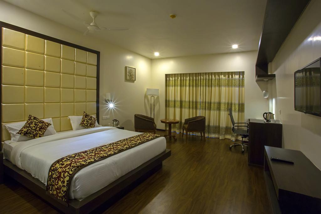 Ravi Residency Otel Morbi Oda fotoğraf