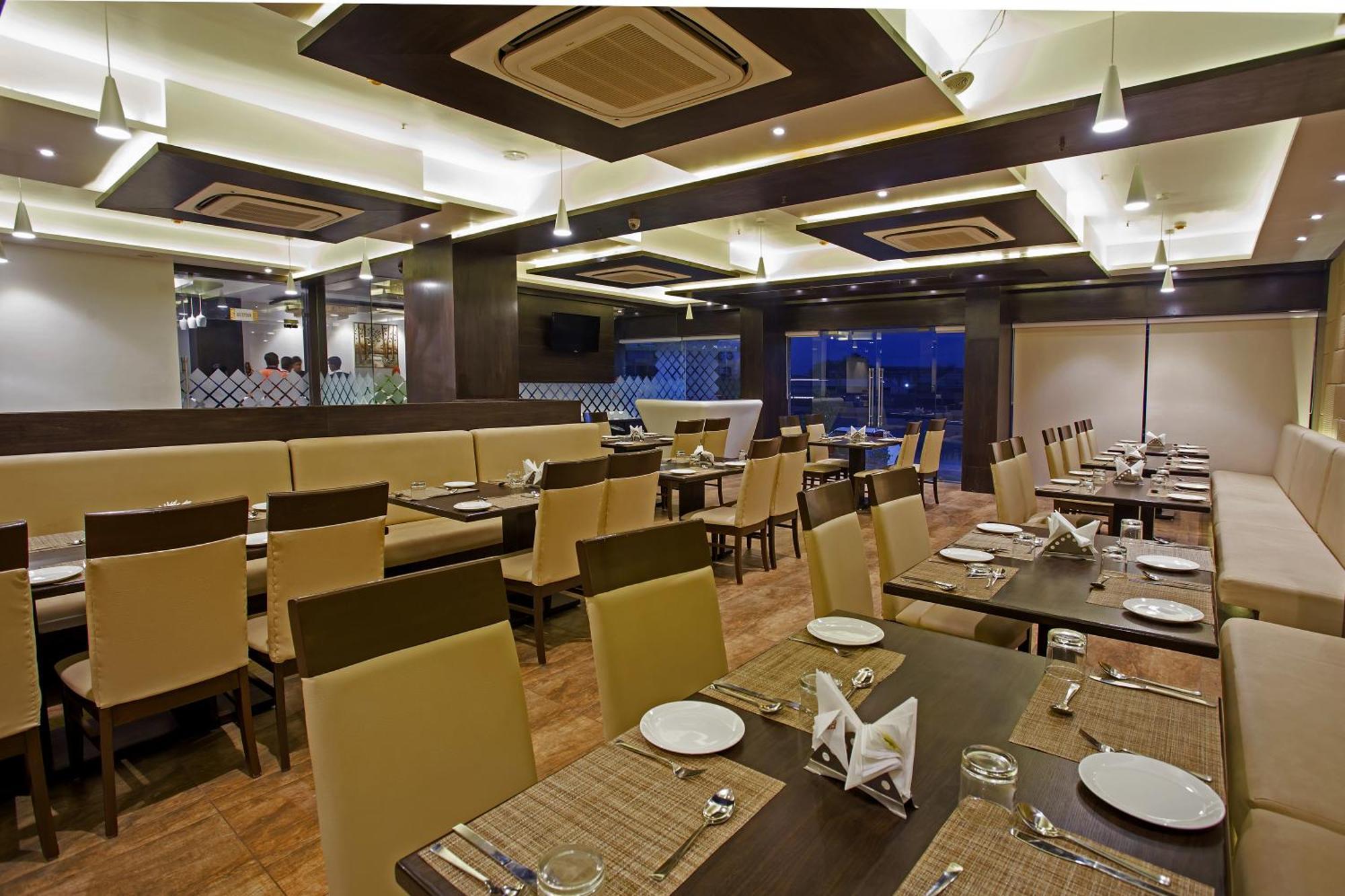 Ravi Residency Otel Morbi Dış mekan fotoğraf